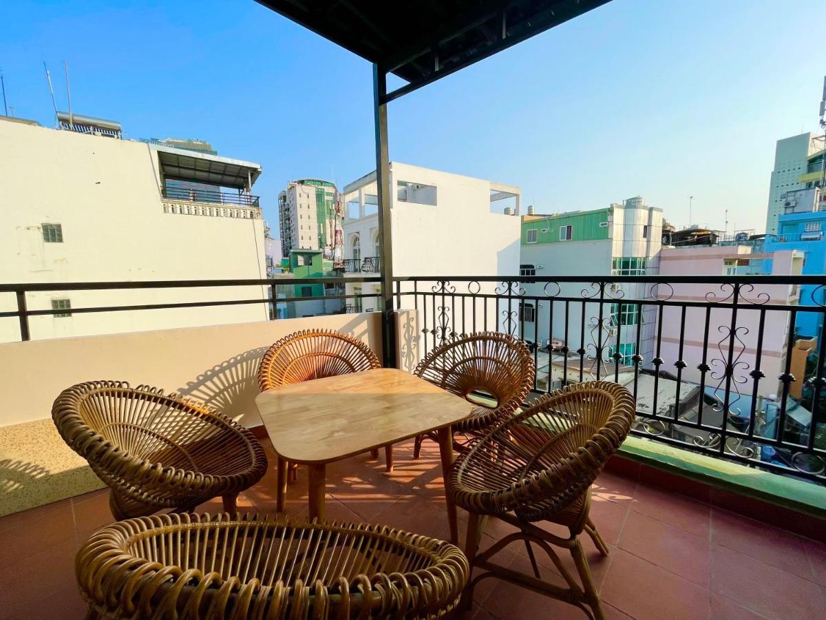 Ahu & 2* TP. Hồ Chí Minh